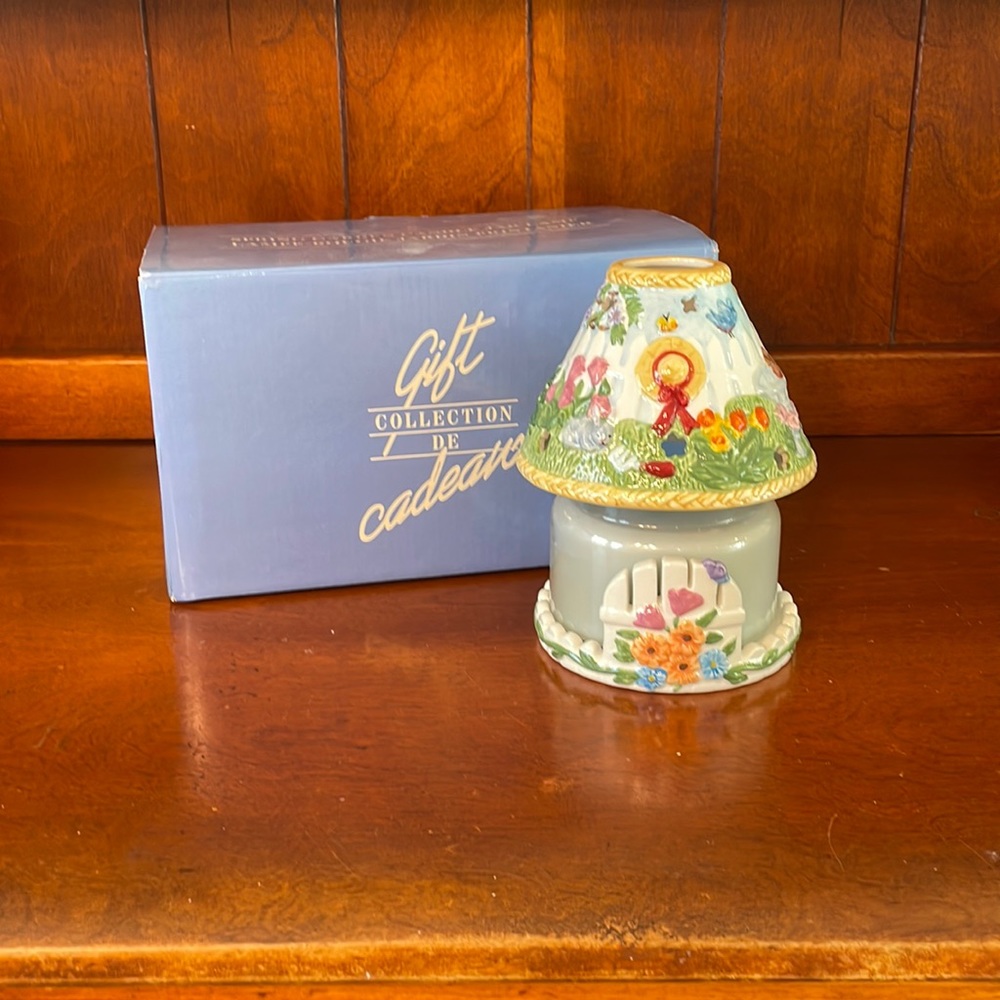 2004 AVON Spring Garden Jar Candle Lamp Set Easter Bunny Ceramic 🐣🐣 NEW IN BOX